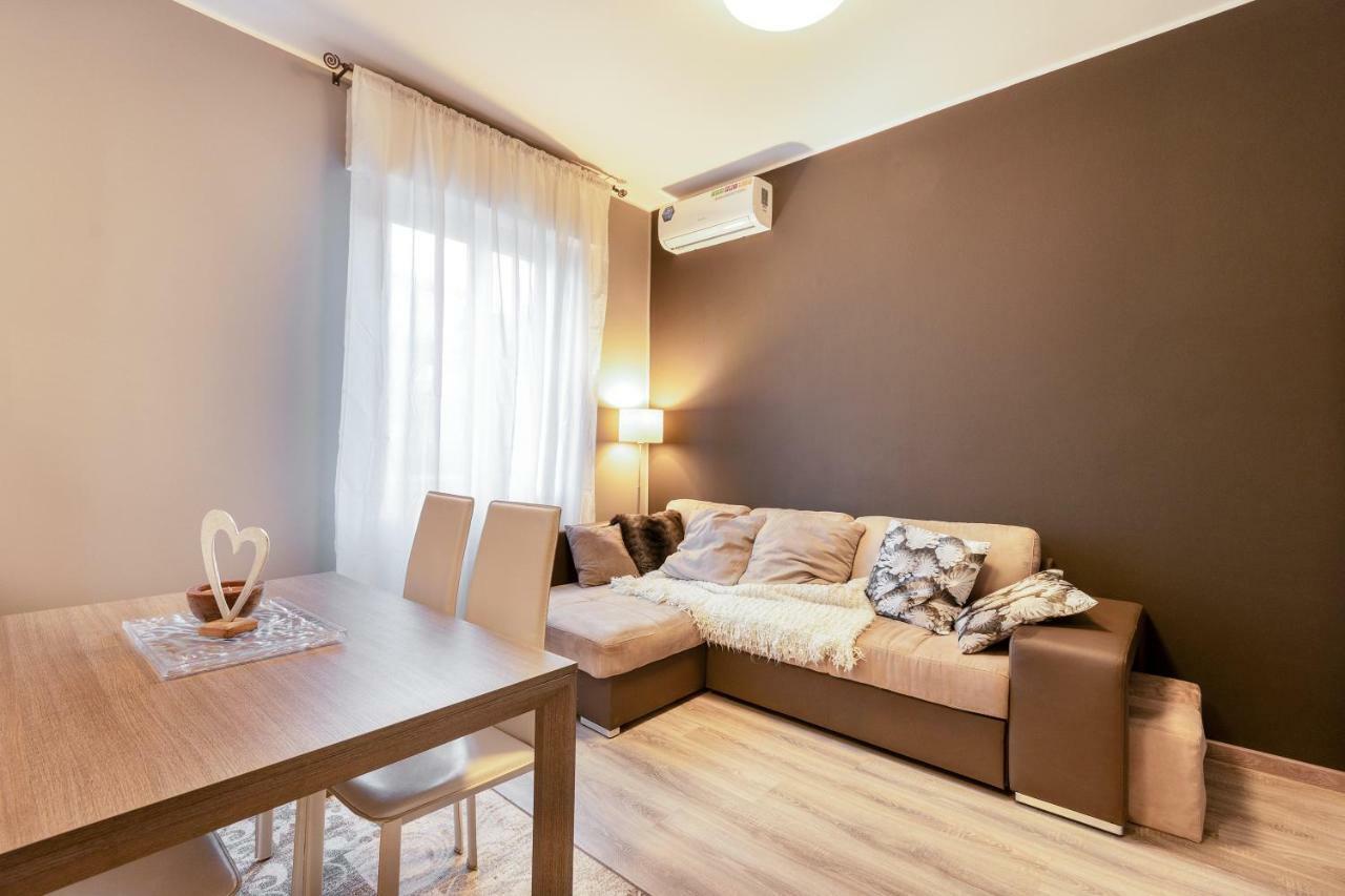 Verona Borgo Roma Apartment ภายนอก รูปภาพ